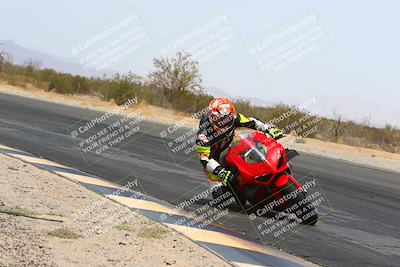 media/Apr-10-2022-SoCal Trackdays (Sun) [[f104b12566]]/Turn 3 Inside (1150am)/